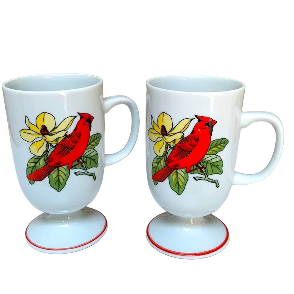 Vintage Set of 2 Beautiful Cardinal Footed Porcelien Mugs Made in Japan